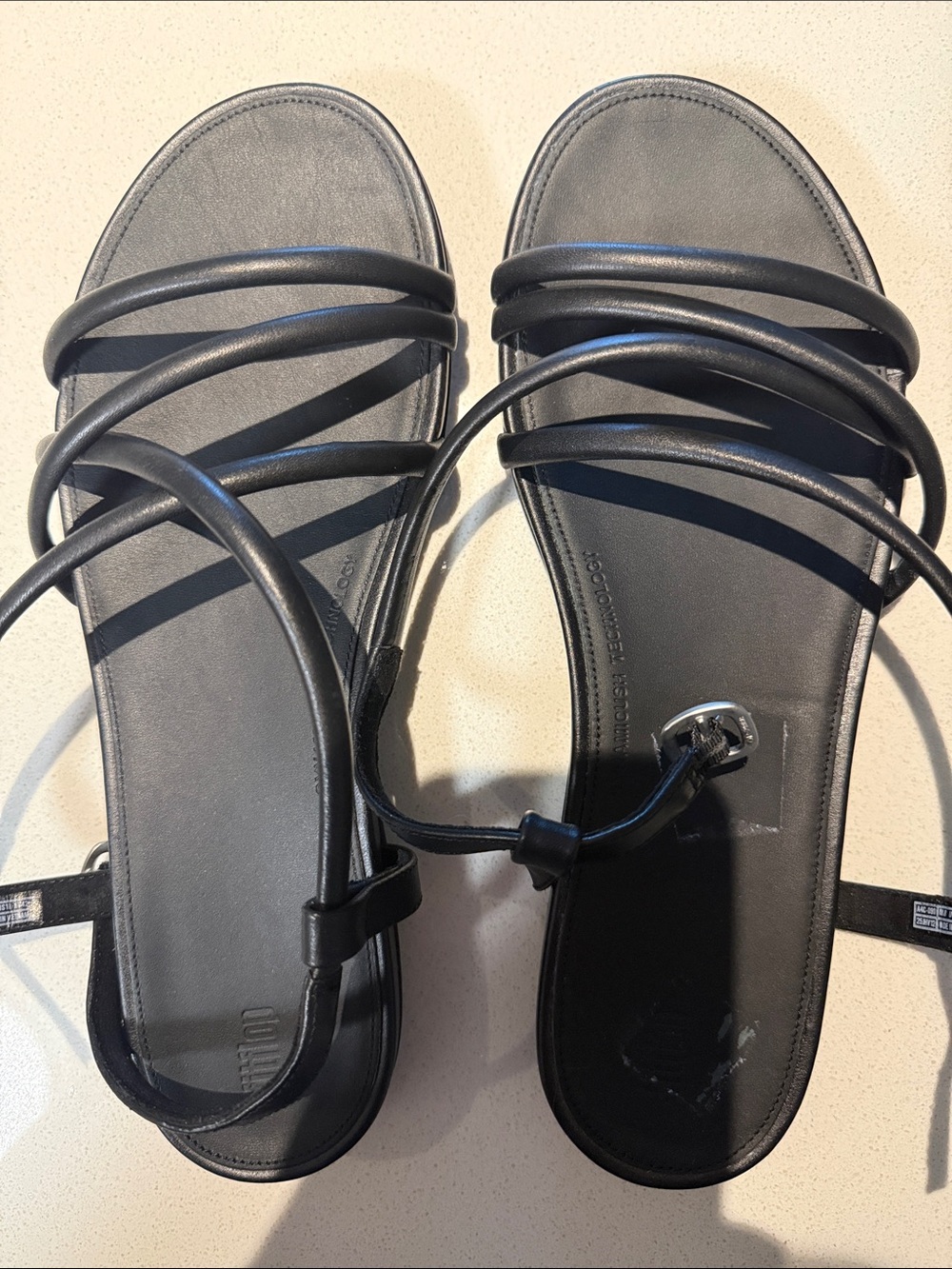 FitFlop Gracie Black Multi-Strap Leather Sandals